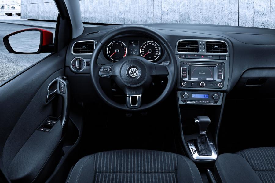  Volkswagen Polo 2009 года  (фото 19 из 23)